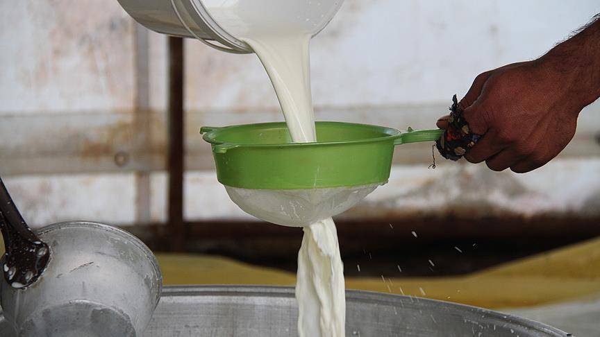 Süt fiyatları uçuşa geçti: Market etiketleri yeniden değişti! 4